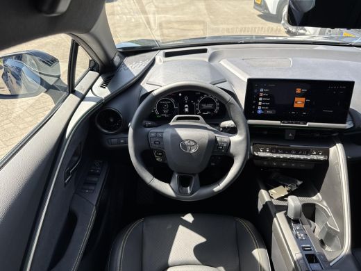 Toyota C-HR 2.0 Hybrid 200 Premi&egrave;re Edition 4WD | Panoramadak | Apple CarPlay/Android auto | Stuur en stoelve... ActivLease financial lease