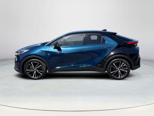 Toyota C-HR 2.0 Hybrid 200 Premi&egrave;re Edition 4WD | Panoramadak | Apple CarPlay/Android auto | Stuur en stoelve... ActivLease financial lease