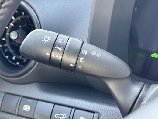 Toyota C-HR 2.0 Hybrid 200 Premi&egrave;re Edition 4WD | Panoramadak | Apple CarPlay/Android auto | Stuur en stoelve... ActivLease financial lease
