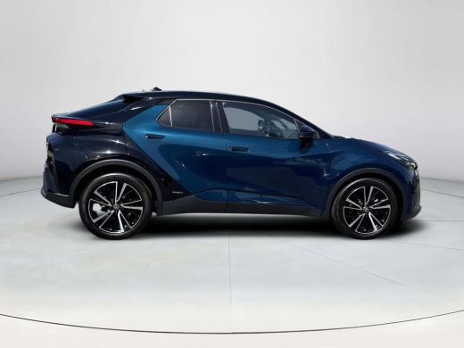 Toyota C-HR 2.0 Hybrid 200 Premi&egrave;re Edition 4WD | Panoramadak | Apple CarPlay/Android auto | Stuur en stoelve... ActivLease financial lease