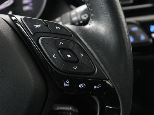 Toyota C-HR 2.0 Hybrid Dynamic | Stoelverwarming | Carplay Adaptive cruise | Camera | Navigatie | Climate con... ActivLease financial lease