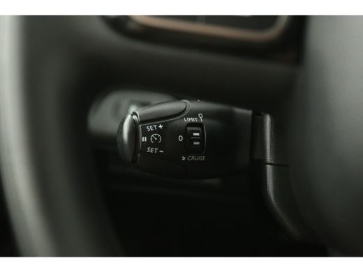 Toyota ProAce 1.5 D-4D 102PK | Airco | Camera | 3 Zits | Cruise | Carplay | Parkeersens. ActivLease financial lease