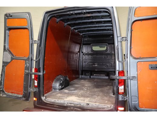 Volkswagen Crafter 2.0 TDI 177pk L3 H3 Automaat Led Safebumper ActivLease financial lease