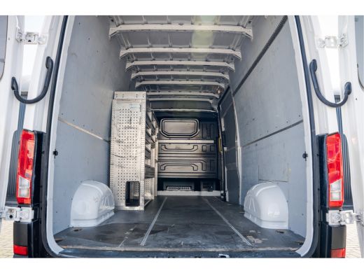 Volkswagen Crafter 2.0 TDI L4H3 140PK | Cruise | 360&deg; camera | Carplay | PDC | Imperiaal | Trekhaak ActivLease financial lease