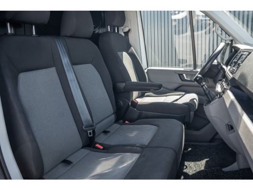 Volkswagen Crafter 2.0 TDI L4H3 140PK | Cruise | 360&deg; camera | Carplay | PDC | Imperiaal | Trekhaak ActivLease financial lease