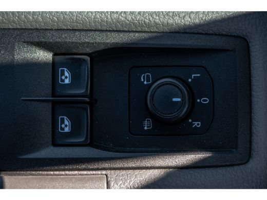 Volkswagen Crafter 2.0 TDI L4H3 140PK | Cruise | 360&deg; camera | Carplay | PDC | Imperiaal | Trekhaak ActivLease financial lease