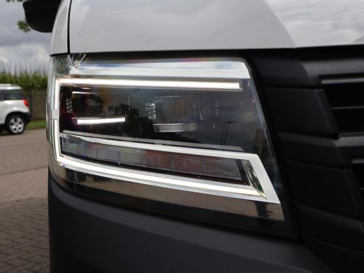 Volkswagen Crafter 35 2.0 TDI 177 PK AUT. L3H3 + 3000 KG TREKHAAK | ADAPTIVE CRUISE | LED | CAMERA | CARPLAY | STOEL... ActivLease financial lease