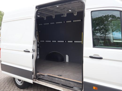 Volkswagen Crafter 35 2.0 TDI 177 PK AUT. L3H3 + 3000 KG TREKHAAK | ADAPTIVE CRUISE | LED | CAMERA | CARPLAY | STOEL... ActivLease financial lease