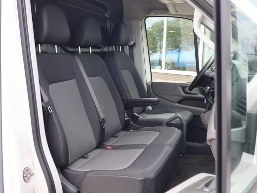 Volkswagen Crafter 35 2.0 TDI 177 PK AUT. L3H3 + 3000 KG TREKHAAK | ADAPTIVE CRUISE | LED | CAMERA | CARPLAY | STOEL... ActivLease financial lease