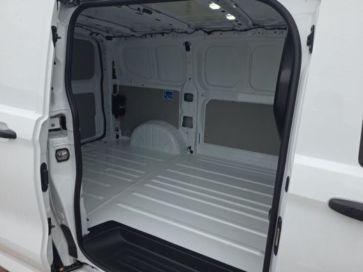 Volkswagen e-Transporter 32 L1H1 64 kWh | Side Assist | ACC | Achterdeuren | A.cam | LED ActivLease financial lease