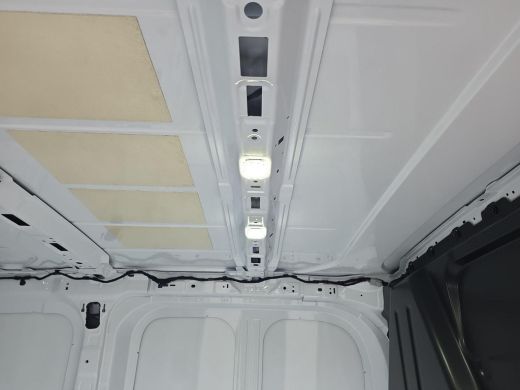 Volkswagen e-Transporter 32 L1H1 64 kWh | Side Assist | ACC | Achterdeuren | A.cam | LED ActivLease financial lease