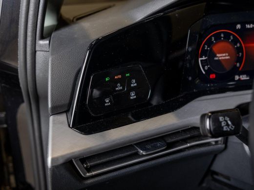 Volkswagen Golf 1.0 TSI Life / 110pk / Cruise / Airco / Klimaatregeling / Navigatie / Apple Carplay ActivLease financial lease