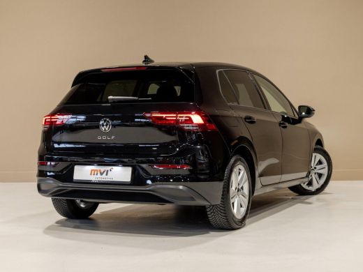 Volkswagen Golf 1.0 TSI Life / 110pk / Cruise / Airco / Klimaatregeling / Navigatie / Apple Carplay ActivLease financial lease