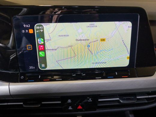 Volkswagen Golf 1.0 TSI Life / 110pk / Cruise / Airco / Klimaatregeling / Navigatie / Apple Carplay ActivLease financial lease