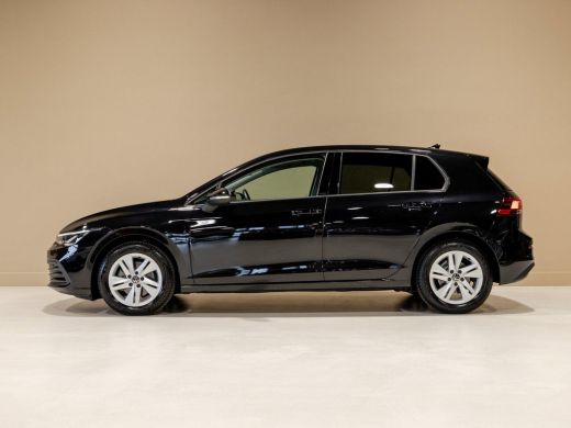 Volkswagen Golf 1.0 TSI Life / 110pk / Cruise / Airco / Klimaatregeling / Navigatie / Apple Carplay ActivLease financial lease
