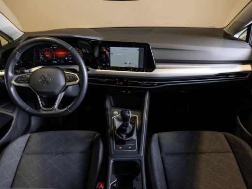 Volkswagen Golf 1.0 TSI Life / 110pk / Cruise / Airco / Klimaatregeling / Navigatie / Apple Carplay ActivLease financial lease