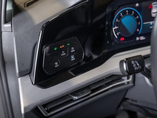 Volkswagen Golf 1.0 TSI Life / 110pk / Cruise / Airco / Klimaatregeling / Navigatie / Apple Carplay ActivLease financial lease