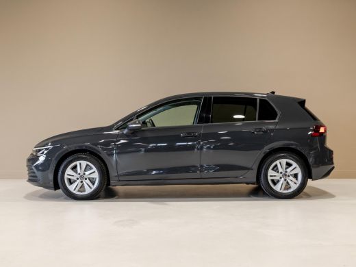 Volkswagen Golf 1.0 TSI Life / 110pk / Cruise / Airco / Klimaatregeling / Navigatie / Apple Carplay ActivLease financial lease