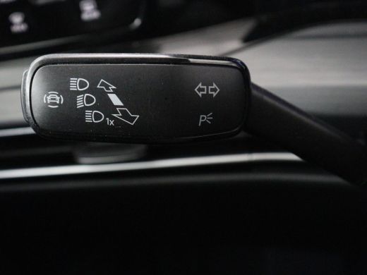 Volkswagen Golf 1.4 eHybrid Style | SOH 88% | Massage | Carplay Adaptive cruise | Memory | Navigatie | Sfeerverli... ActivLease financial lease