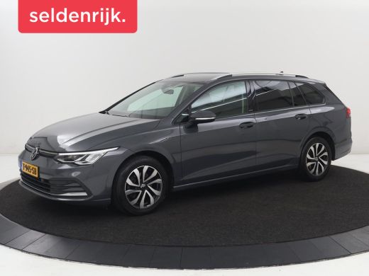 Volkswagen Golf 1.5 TSI Active Life | Trekhaak | Stoelverwarming | Carplay | Sfeerverlichting | Navigatie | Adapt... ActivLease financial lease