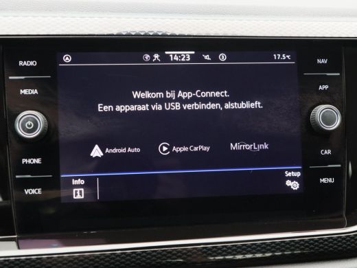 Volkswagen Polo 1.0 TSi Automaat Life | Adaptive Cruise | Airco | Navigatie | CarPlay | 15 Inch | 38.113 Km !! ActivLease financial lease