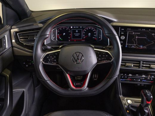 Volkswagen Polo 2.0 TSI GTI NL en BTW auto / Panorama dak / Keyless / Stoelverwarming / Achteruitrij camera / ActivLease financial lease