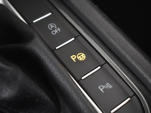 Volkswagen Tiguan 1.5 TSI Elegance 150Pk DSG/AUTO | Trekhaak | Achteruitrijcamera | Paarkeer assistent | Apple carp... ActivLease financial lease