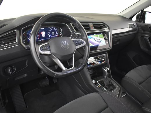 Volkswagen Tiguan 1.5 TSI Elegance 150Pk DSG/AUTO | Trekhaak | Achteruitrijcamera | Paarkeer assistent | Apple carp... ActivLease financial lease