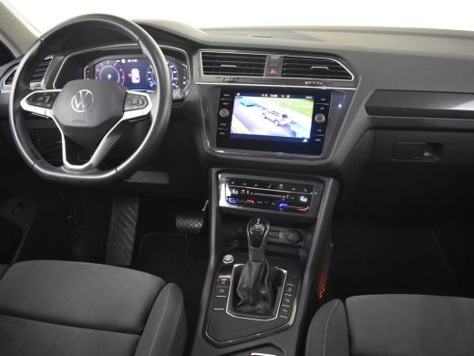 Volkswagen Tiguan 1.5 TSI Elegance 150Pk DSG/AUTO | Trekhaak | Achteruitrijcamera | Paarkeer assistent | Apple carp... ActivLease financial lease
