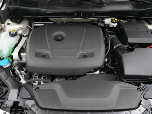 Volvo  V40 Cross Country T3 Polar+ Luxury | ZGAN - 17.999 km!! | Leder | Harman/Kardon | Panoramadak | Camer... ActivLease financial lease
