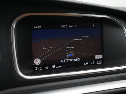 Volvo  V40 Cross Country T3 Polar+ Luxury | ZGAN - 17.999 km!! | Leder | Harman/Kardon | Panoramadak | Camer... ActivLease financial lease