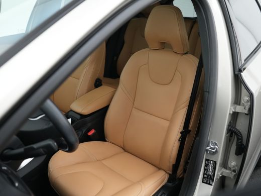 Volvo  V40 Cross Country T3 Polar+ Luxury | ZGAN - 17.999 km!! | Leder | Harman/Kardon | Panoramadak | Camer... ActivLease financial lease