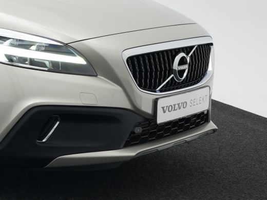 Volvo  V40 Cross Country T3 Polar+ Luxury | ZGAN - 17.999 km!! | Leder | Harman/Kardon | Panoramadak | Camer... ActivLease financial lease