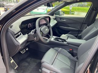 Audi Q3 1.5 200kW e-hybrid S edition | PHEV | SOH 100% | 272 Pk | Pano Dak | Trekhaak | A-Camera | Leder |