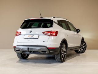 Seat Arona 1.0 TSI FR Business Connect / 110pk / Trekhaak / Dodehoek herkenning / Stoelverwarming /