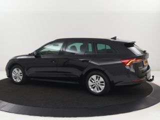 Skoda Octavia 1.0 e-TSI Business Edition | Trekhaak | Adaptive cruise | Carplay | Navigatie | Keyless | Full LE...