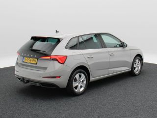 Skoda Scala 1.0 TSi 115 Pk Automaat Ambition | Parkeersensorn | Cruise | Carplay | Trekhaak | 16 Inch | 95.57...