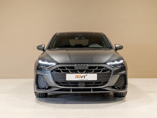 Audi A3 Sportback 35 TFSI 2x S-Line edition / 150pk / Panorama dak / Sonos / Achteruitrij camera / ActivLease financial lease