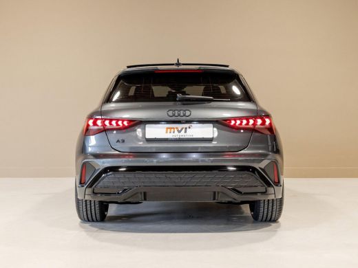 Audi A3 Sportback 35 TFSI 2x S-Line edition / 150pk / Panorama dak / Sonos / Achteruitrij camera / ActivLease financial lease
