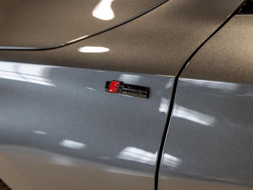 Audi A3 Sportback 35 TFSI 2x S-Line edition / 150pk / Panorama dak / Sonos / Achteruitrij camera / ActivLease financial lease