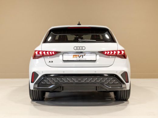 Audi A3 Sportback 35 TFSI S-Line edition / 150pk / Panorama dak / Sonos / Achteruitrij camera / ActivLease financial lease