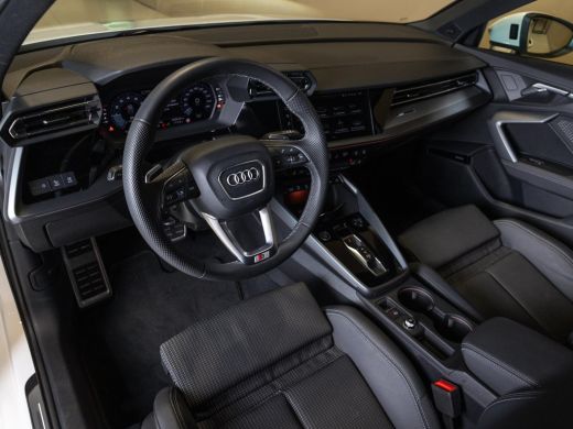Audi A3 Sportback 35 TFSI S-Line edition / 150pk / Panorama dak / Sonos / Achteruitrij camera / ActivLease financial lease