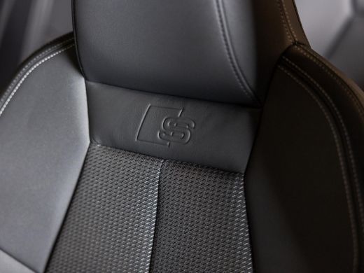 Audi A3 Sportback 35 TFSI S-Line edition / 150pk / Panorama dak / Sonos / Achteruitrij camera / ActivLease financial lease