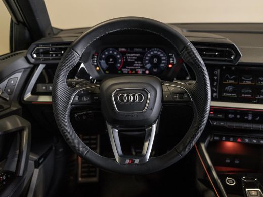 Audi A3 Sportback 35 TFSI S-Line edition / 150pk / Panorama dak / Sonos / Achteruitrij camera / ActivLease financial lease