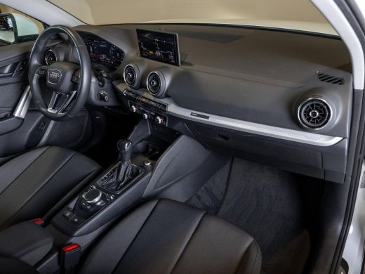 Audi Q2 35 TFSI Advanced edition / 150pk / Stoelverwarming / Adaptieve cruise control / Elektrische achte... ActivLease financial lease