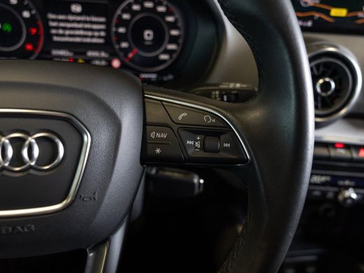 Audi Q2 35 TFSI Advanced edition / 150pk / Stoelverwarming / Adaptieve cruise control / Elektrische achte... ActivLease financial lease