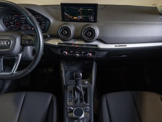 Audi Q2 35 TFSI Advanced edition / 150pk / Stoelverwarming / Adaptieve cruise control / Elektrische achte... ActivLease financial lease