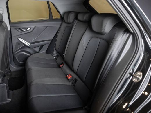Audi Q2 35 TFSI Advanced edition / 150pk / Stoelverwarming / Adaptieve cruise control / Elektrische achte... ActivLease financial lease
