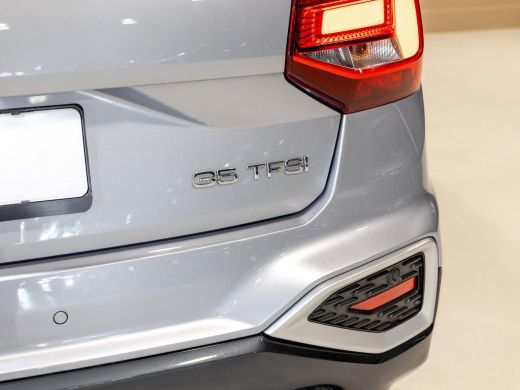 Audi Q2 35 TFSI Advanced edition / 150pk / Stoelverwarming / Adaptieve cruise control / Elektrische achte... ActivLease financial lease