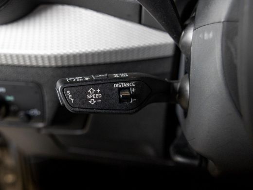 Audi Q2 35 TFSI Advanced edition / 150pk / Stoelverwarming / Adaptieve cruise control / Elektrische achte... ActivLease financial lease